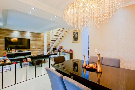 Sala de casa para alugar com 4 quartos, 470m² em Vila Galvão, Guarulhos