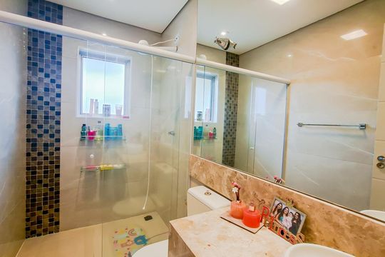 Banheiro Social  de casa para alugar com 4 quartos, 470m² em Vila Galvão, Guarulhos