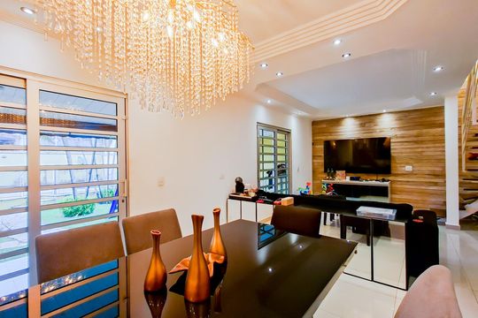 Sala de casa para alugar com 4 quartos, 470m² em Vila Galvão, Guarulhos