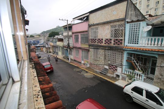 Vista da Rua de casa para alugar com 2 quartos, 65m² em Vaz Lobo, Rio de Janeiro