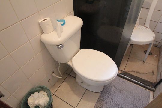 Banheiro de apartamento à venda com 2 quartos, 44m² em Jaqueline, Belo Horizonte