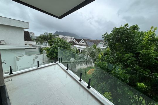Varanda  de casa de condomínio à venda com 4 quartos, 433m² em Vargem Grande, Rio de Janeiro