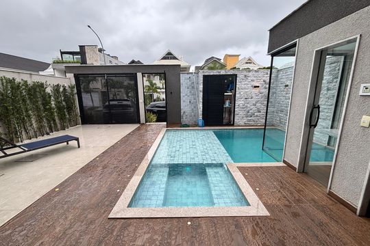 Área externa de casa de condomínio à venda com 4 quartos, 433m² em Vargem Grande, Rio de Janeiro