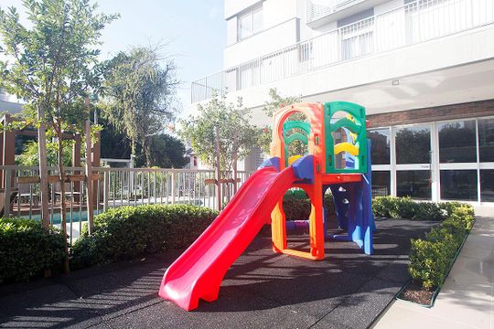 Área Comum - Playground de apartamento para alugar com 1 quarto, 30m² em Moinhos de Vento, Porto Alegre