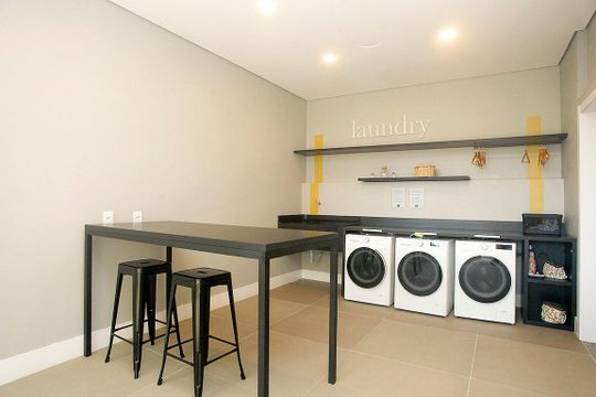 Área Comum - Lavanderia de apartamento para alugar com 1 quarto, 30m² em Moinhos de Vento, Porto Alegre