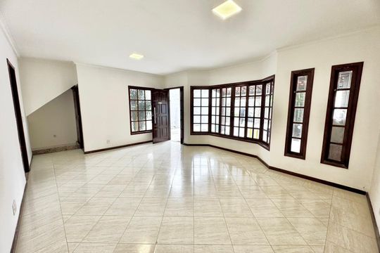 Casa de Condomínio à venda com 4 quartos, 120m² em Vargem Grande, Rio de Janeiro