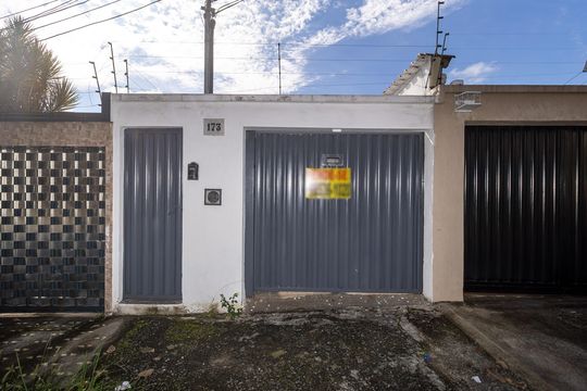 Fachada de casa à venda com 2 quartos, 153m² em São João Batista, Belo Horizonte