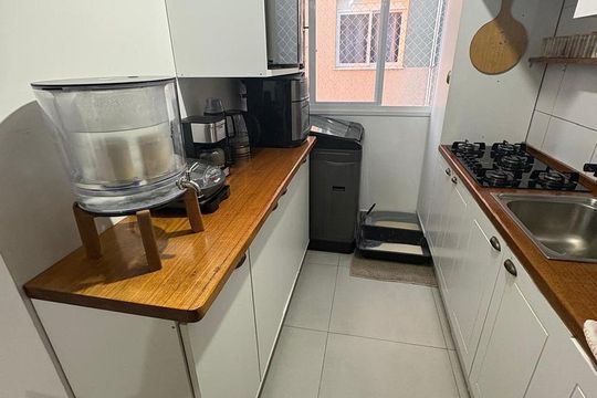 Cozinha de apartamento à venda com 2 quartos, 45m² em Estância Velha, Canoas