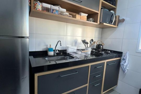Cozinha de apartamento à venda com 1 quarto, 32m² em Santa Teresinha, São Paulo