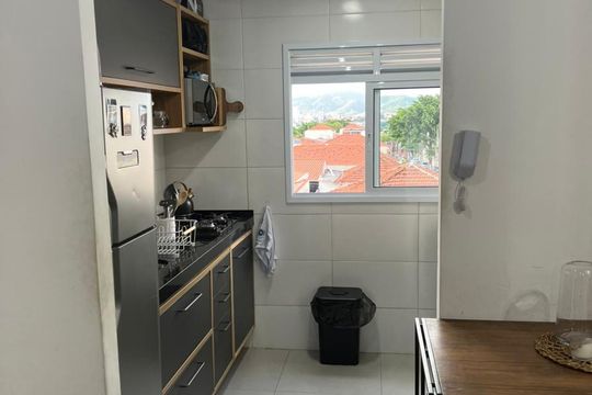 Cozinha de apartamento à venda com 1 quarto, 32m² em Santa Teresinha, São Paulo