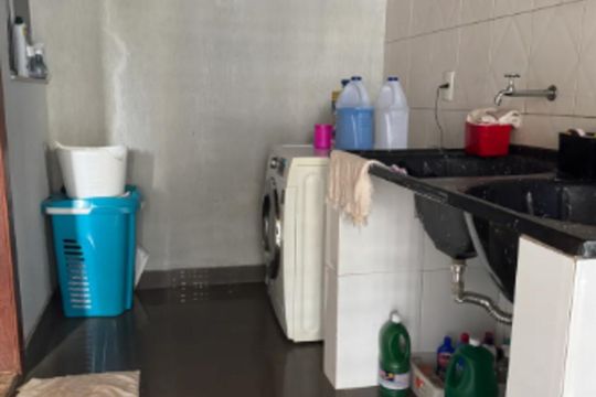 Área de serviço de casa de condomínio para alugar com 3 quartos, 400m² em Q 13, Brasília