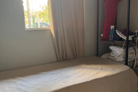 Quarto de casa de condomínio para alugar com 3 quartos, 400m² em Q 13, Brasília
