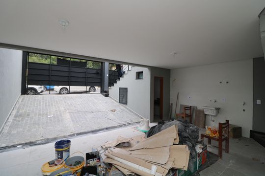Garagem de casa à venda com 2 quartos, 103m² em Vila Alpina, São Paulo