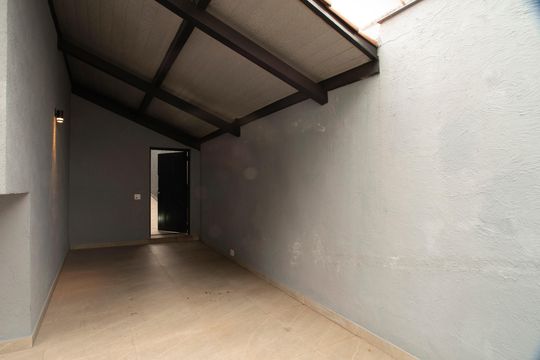 Garagem de casa à venda com 4 quartos, 194m² em Vila Clementino, São Paulo
