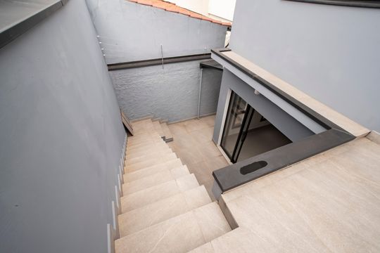 Acesso à edícula de casa à venda com 4 quartos, 194m² em Vila Clementino, São Paulo