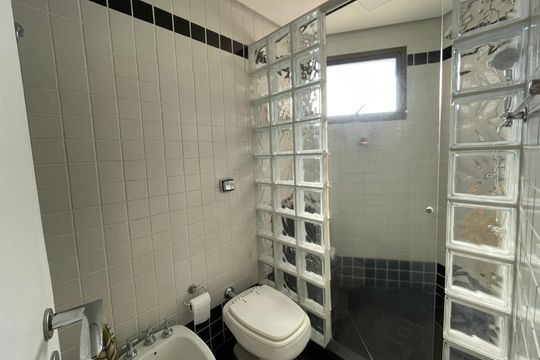 Banheiro suíte 3 de apartamento para alugar com 3 quartos, 147m² em Santana, São Paulo