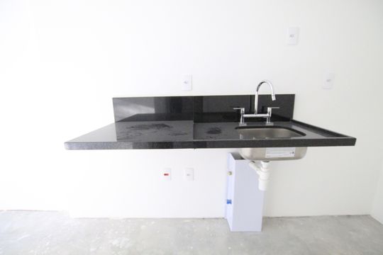 cozinha de kitnet/studio à venda com 1 quarto, 24m² em Chácara Klabin, São Paulo