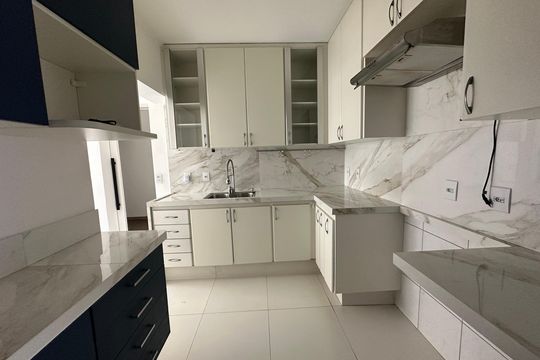 Cozinha de apartamento para alugar com 3 quartos, 113m² em Alphaville Industrial, Barueri