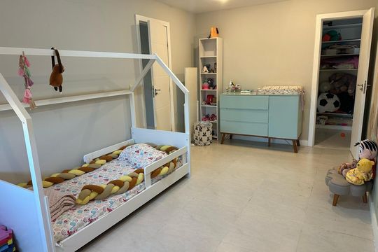Quarto de casa de condomínio à venda com 4 quartos, 273m² em Recreio dos Bandeirantes, Rio de Janeiro
