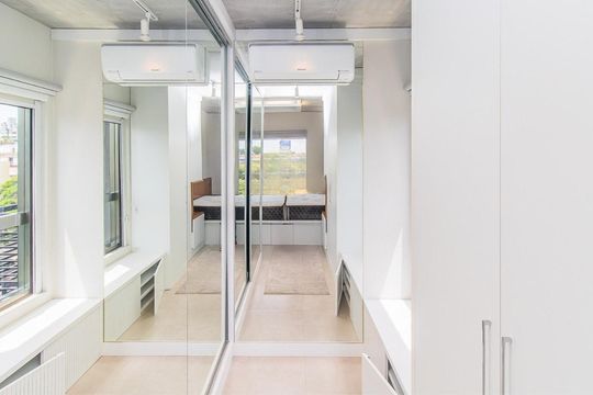 Quarto de apartamento à venda com 1 quarto, 68m² em Petrópolis, Porto Alegre