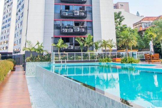 Área externa de apartamento à venda com 1 quarto, 68m² em Petrópolis, Porto Alegre