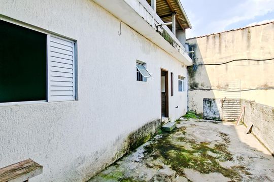 Quintal de casa à venda com 2 quartos, 80m² em Parque Continental Ii, Guarulhos