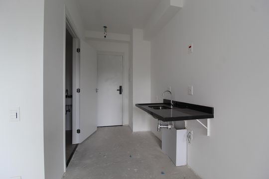 Cozinha de kitnet/studio à venda com 1 quarto, 24m² em Vila Olímpia, São Paulo