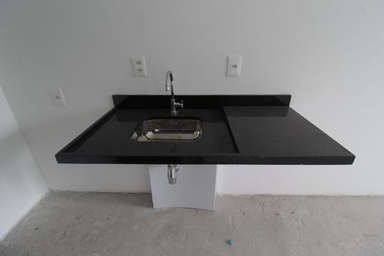 Cozinha de kitnet/studio à venda com 1 quarto, 24m² em Vila Olímpia, São Paulo
