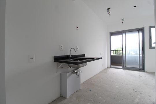 Cozinha de kitnet/studio à venda com 1 quarto, 24m² em Vila Olímpia, São Paulo