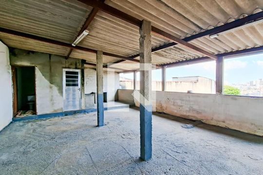 Área externa de casa à venda com 6 quartos, 250m² em Parque Continental II, Guarulhos