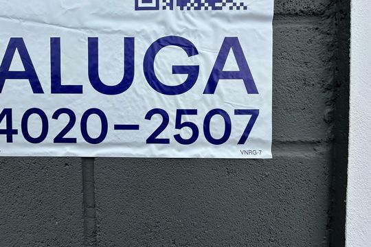 Placa de casa de condomínio para alugar com 1 quarto, 35m² em Jardim Atlântico, Florianópolis