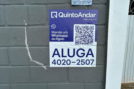 Placa  de casa de condomínio para alugar com 1 quarto, 35m² em Jardim Atlântico, Florianópolis