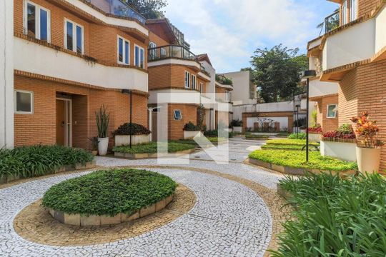 Área comum de casa de condomínio à venda com 4 quartos, 315m² em Santo Amaro, São Paulo