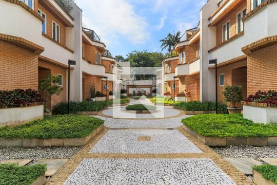 Área comum de casa de condomínio à venda com 4 quartos, 315m² em Santo Amaro, São Paulo