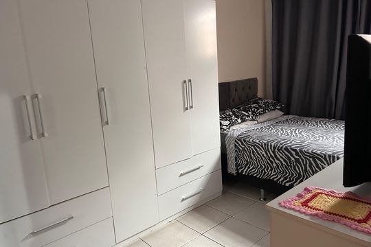 Quarto de apartamento à venda com 2 quartos, 90m² em Vaz Lobo, Rio de Janeiro