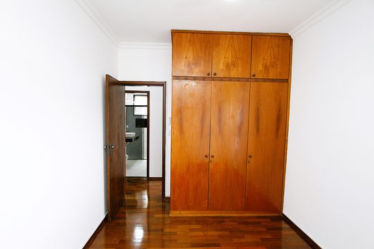 Quarto 3 de apartamento para alugar com 4 quartos, 222m² em Buritis, Belo Horizonte