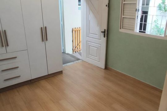 Quarto de casa à venda com 2 quartos, 229m² em Conjunto Residencial Butanta, São Paulo