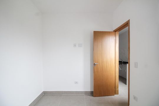 Quarto de casa de condomínio à venda com 1 quarto, 27m² em Vila Invernada, São Paulo