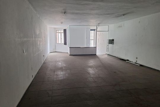 Apartamento para alugar com 1 quarto, 306m² em Chácara Mafalda, São Paulo