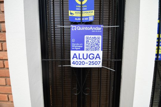 Placa de casa para alugar com 4 quartos, 140m² em Jardim Andrade Neves, Campinas