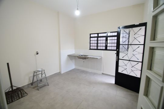 Cozinha de casa para alugar com 4 quartos, 140m² em Jardim Andrade Neves, Campinas