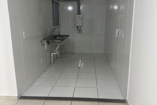 Cozinha de apartamento para alugar com 2 quartos, 45m² em Maria Paula, São Gonçalo