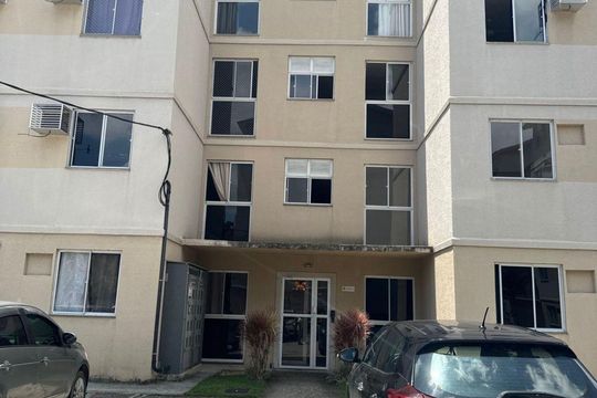 Área externa de apartamento para alugar com 2 quartos, 45m² em Maria Paula, São Gonçalo