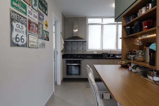 Cozinha de apartamento à venda com 3 quartos, 140m² em Jardim Vazani, São Paulo