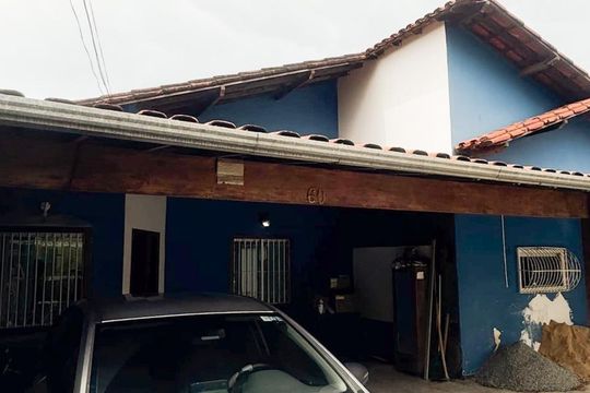 Área externa de casa à venda com 3 quartos, 206m² em Serrano, Belo Horizonte