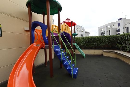 Área comum - Playground de apartamento para alugar com 3 quartos, 220m² em Vila Suzana, São Paulo