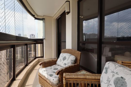 Varanda da Sala de apartamento para alugar com 3 quartos, 220m² em Vila Suzana, São Paulo