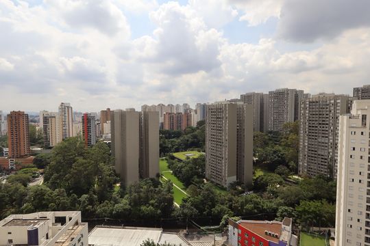 Vista da Varanda de apartamento para alugar com 3 quartos, 220m² em Vila Suzana, São Paulo