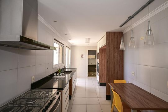 Cozinha de apartamento à venda com 4 quartos, 222m² em Vila Morumbi, São Paulo