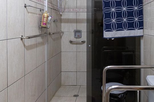 Banheiro de casa à venda com 3 quartos, 250m² em Parque Renato Maia, Guarulhos